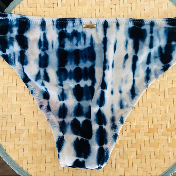 Pink Victoria's Secret Blue Tie Dye Velvet Double Strap Bikini Set Sz XS - Picture 7 of 9